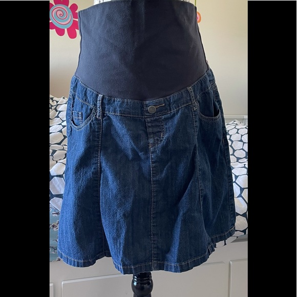 🌈 3/$40  Maternity Jean Skirt L - Picture 1 of 6
